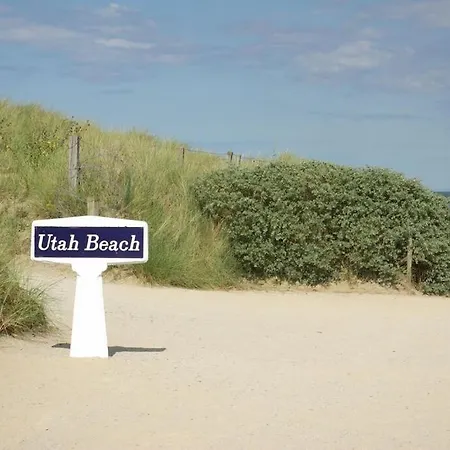 Moderne A 200m De La Avec Jardin Clos ヴィラ