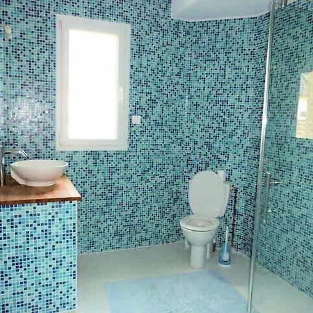 Moderne A 200m De La Avec Jardin Clos サン・ヴァ・ラ・ウグ