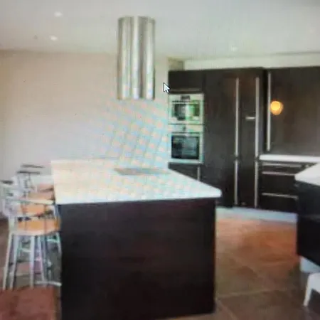 Moderne A 200m De La Avec Jardin Clos Saint-Vaast-la-Hougue